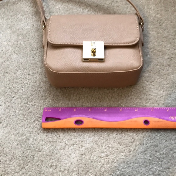 Forever 21 Cross Body Bag - Picture 2 of 5